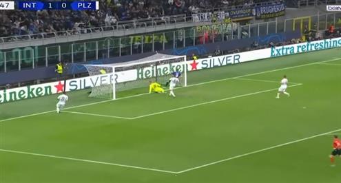 دجيكو يسجل هدفا لإنتر ميلان أمام فيكتوريا بلزن