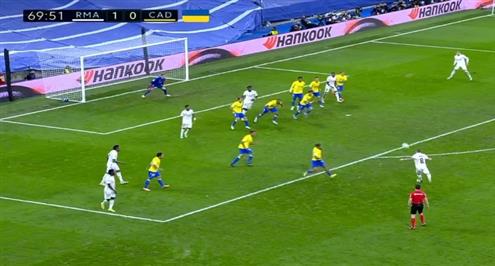 توني كروس يسجل هدف صاروخي أمام قادش 