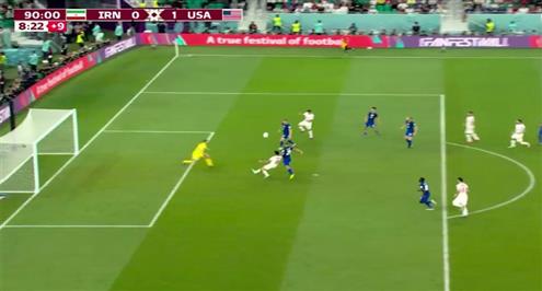 لقطة مثيرة في نهاية مباراة أمريكا وانجلترا