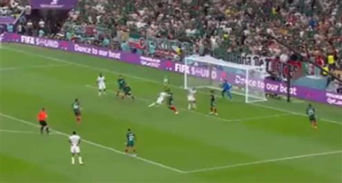 فرصة ضائعة من السعودية أمام المكسيك