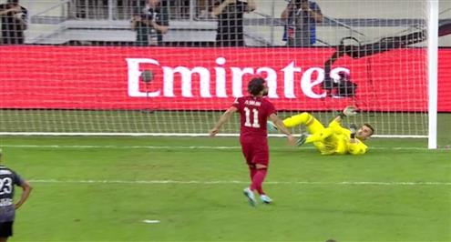 محمد صلاح يهدر ركلة جزاء أمام ليون