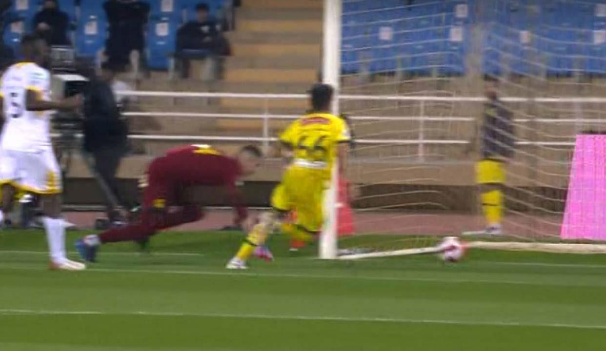 خطأ فادح من حارس الاتحاد يمنح مصطفى فتحي هدف