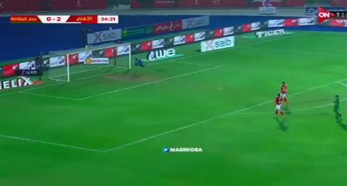 العارضة تمنع المقاصة من هدف أمام الأهلي