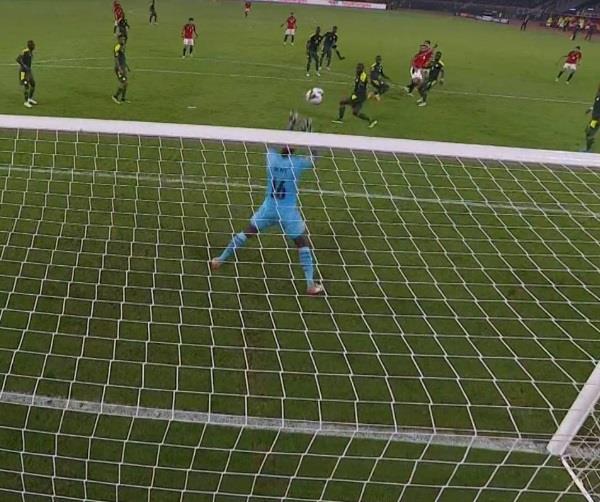 تسديدة مروان حمدي أمام السنغال 