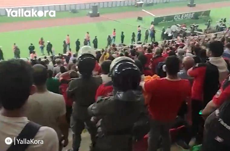 تحية لاعبي مصر والجماهير بعد الخسارة أمام السنغال