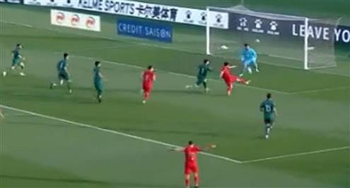 علاء الدين الدالي يسجل هدف سوريا أمام العراق