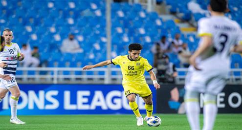 مصطفى فتحي يصنع 3 أهداف أمام باختاكور