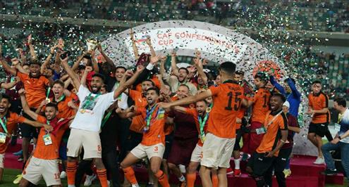 تتويج نهضة بركان ببطولة الكونفدرالية