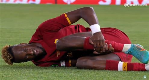 "غمزة" من ابراهام لمورينيو أمام فينورد