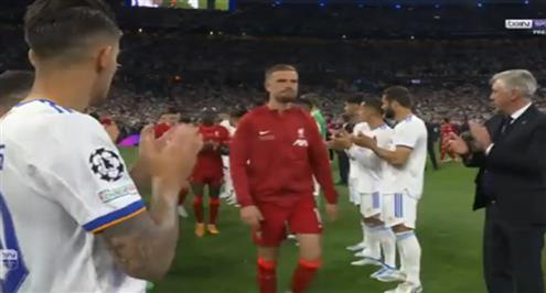 ممر شرفي من ريال مدريد للاعبي ليفربول