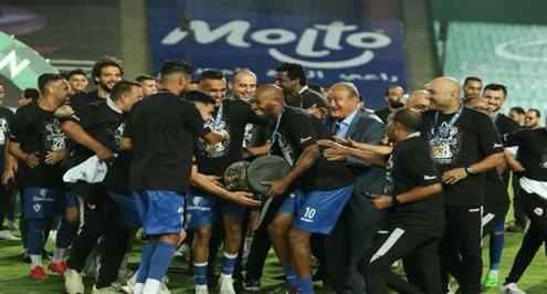 احتفال شيكابالا بكأس مصر علي طريقته الخاصة  