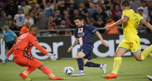 ميسي يسجل هدفا رائعا أمام نانت 