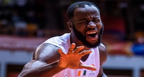 رقص لاعبي منتخب كوت ديفوار بعد التأهل لكأس العالم لكرة السلة