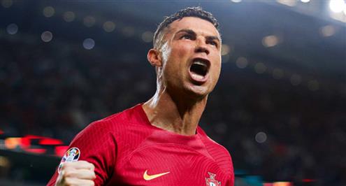 رونالدو يسجل.. هدف البرتغال الثاني أمام سلوفاكيا