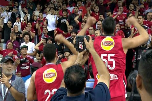 فرحة لاعبي الأهلي بسوبر السلة وهتاف الجماهير لفلسطين