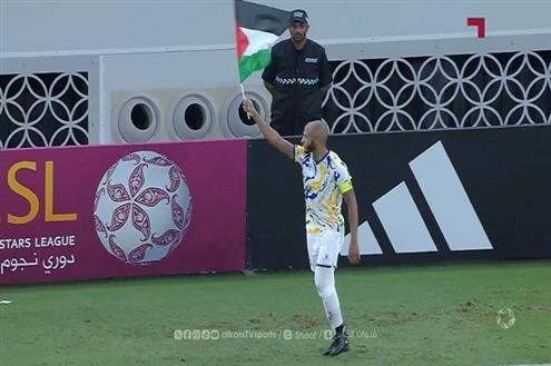 بعلم فلسطين.. احتفال خاص من ياسين براهيمي لاعب الغرافة في الدوري القطري