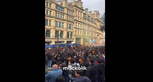 جماهير جالاتا سراي تجتاح شوارع مانشستر