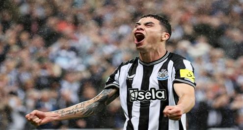 هدف نيوكاسل الأول أمام باريس (ألميرون)