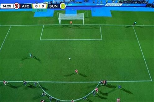 علي معلول يهدر ركلة جزاء في مباراة الأهلي وصنداونز