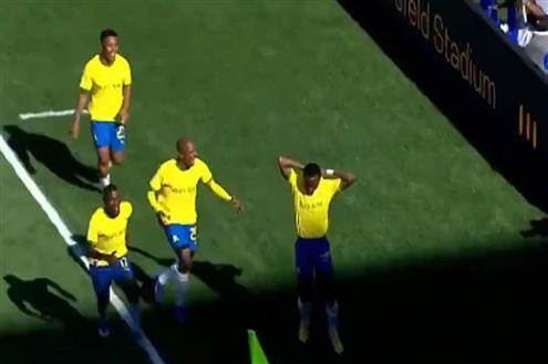 هدف صنداونز الأول أمام الوداد (بيتر شالولايل)