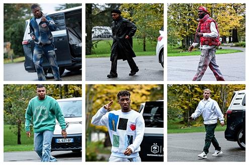 أزياء غريبة من لاعبي منتخب فرنسا لحظة الوصول لمعسكر الفريق