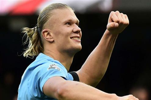 هدف مانشستر سيتي الأول أمام ليفربول (هالاند)