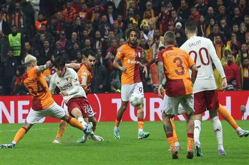 أهداف المباراة المثيرة بين جالاتا سراي ومانشستر يونايتد