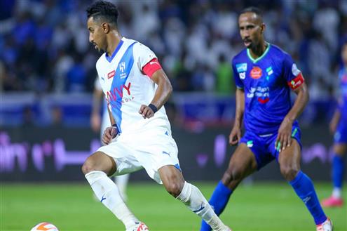 هدف رائع.. سالم الدوسري يسجل الثاني للهلال أمام الفتح