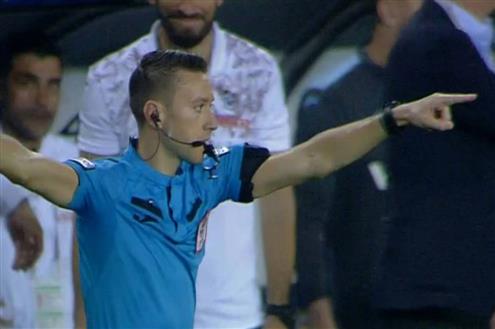 الحكم يلغي هدف من صناعة تريزيجيه لإرتكابه خطأ ضد فنربخشه