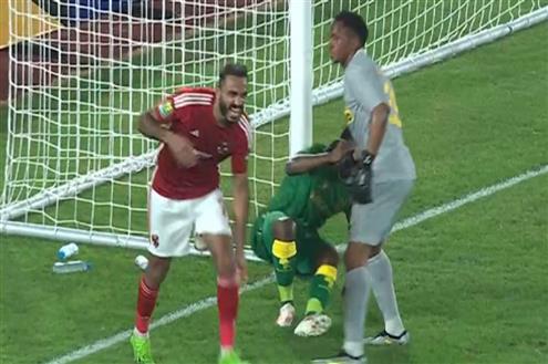 فرصة ضائعة من كهربا وانقاذ مدافع يانج أفريكانز