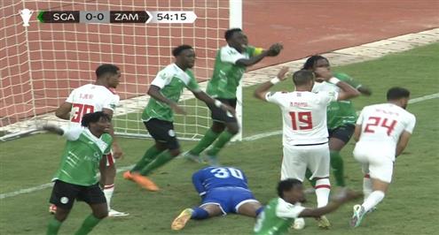 ناصر منسي يهدر هدفا أمام ساجرادا 