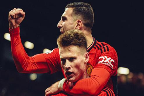 هدف مانشستر يونايتد الثاني أمام تشيلسي (ماكتومناي)