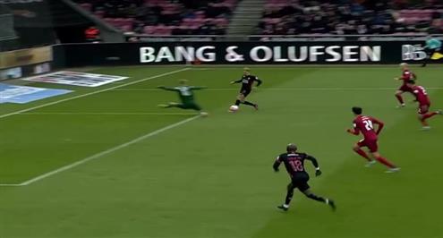 إهدار هدفا محققا من صناعة إمام عاشور أمام لينجبي 