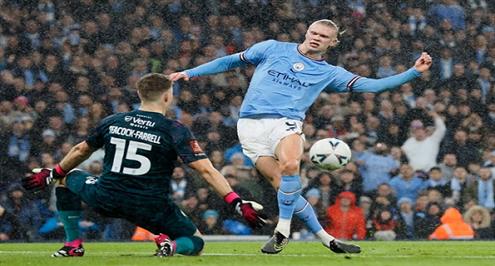 أهداف مباراة مانشستر سيتي وبيرنلي (6-0)