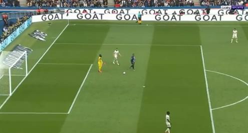 لن تراه كثيرا.. مبابي يسجل هدف باريس سان جيرمان الأول أمام لوريان