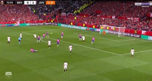 هدف اشبيلية الأول أمام يوفنتوس (سوسو)