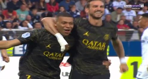 مبابي يسجل ثنائية في دقيقتين أمام أوكسير 