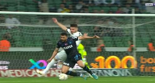 تريزيجيه يتسبب في ركلة جزاء لطرابزون أمام جيرسون سبور