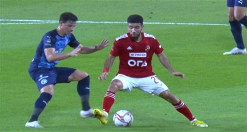 مراوغة رائعة من أحمد قندوسي لأحمد توفيق