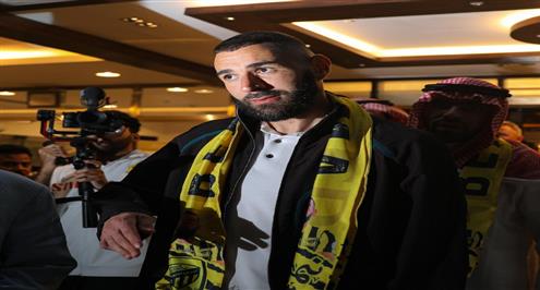 بنزيما: شعور رائع، سعيد بالانضمام إلى هذا النادي الأسطوري، بالتأكيد هو تحدٍ جديد بالنسبة لي