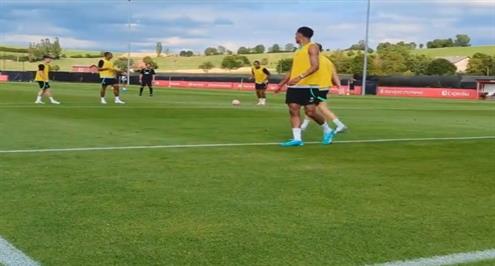 فان دايك يسجل هدف رائع في تدريبات ليفربول 