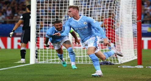 رأسية متقنة.. هدف مانشستر سيتي الأول أمام اشبيلية (بالمر)