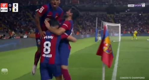 هدف برشلونة الأول أمام قادش (بيدري)
