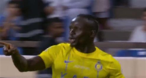 رونالدو يصنع هدف ماني أمام الفتح