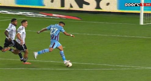 فرصة هدف من تريزيجيه في مبارة طرابزون وبشكتاش