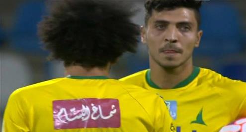 مدرب الخليج يرفض تسديد محمد شريف لضربة الجزاء أمام الأخدود