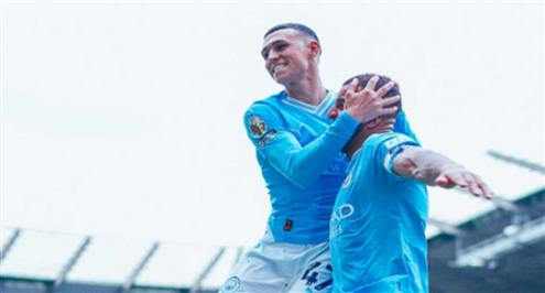 هدف مانشستر سيتي الأول أمام نوتينجهام (فيل فودين)