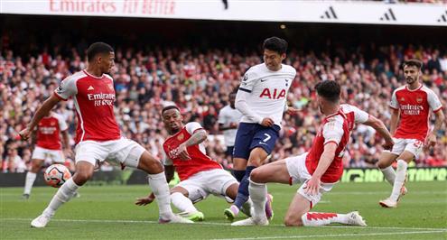 هدف توتنهام الأول أمام أرسنال