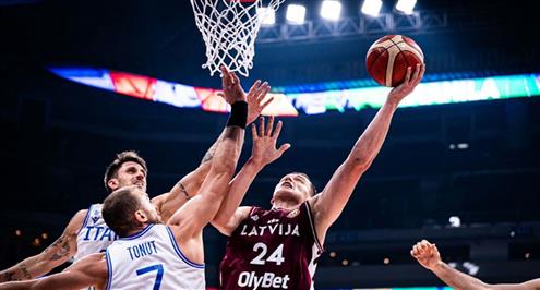 ملخص مباراة إيطاليا ولاتفيا