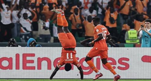 هدف كوت ديفوار الثاني أمام غينيا بيساو (كراسو)